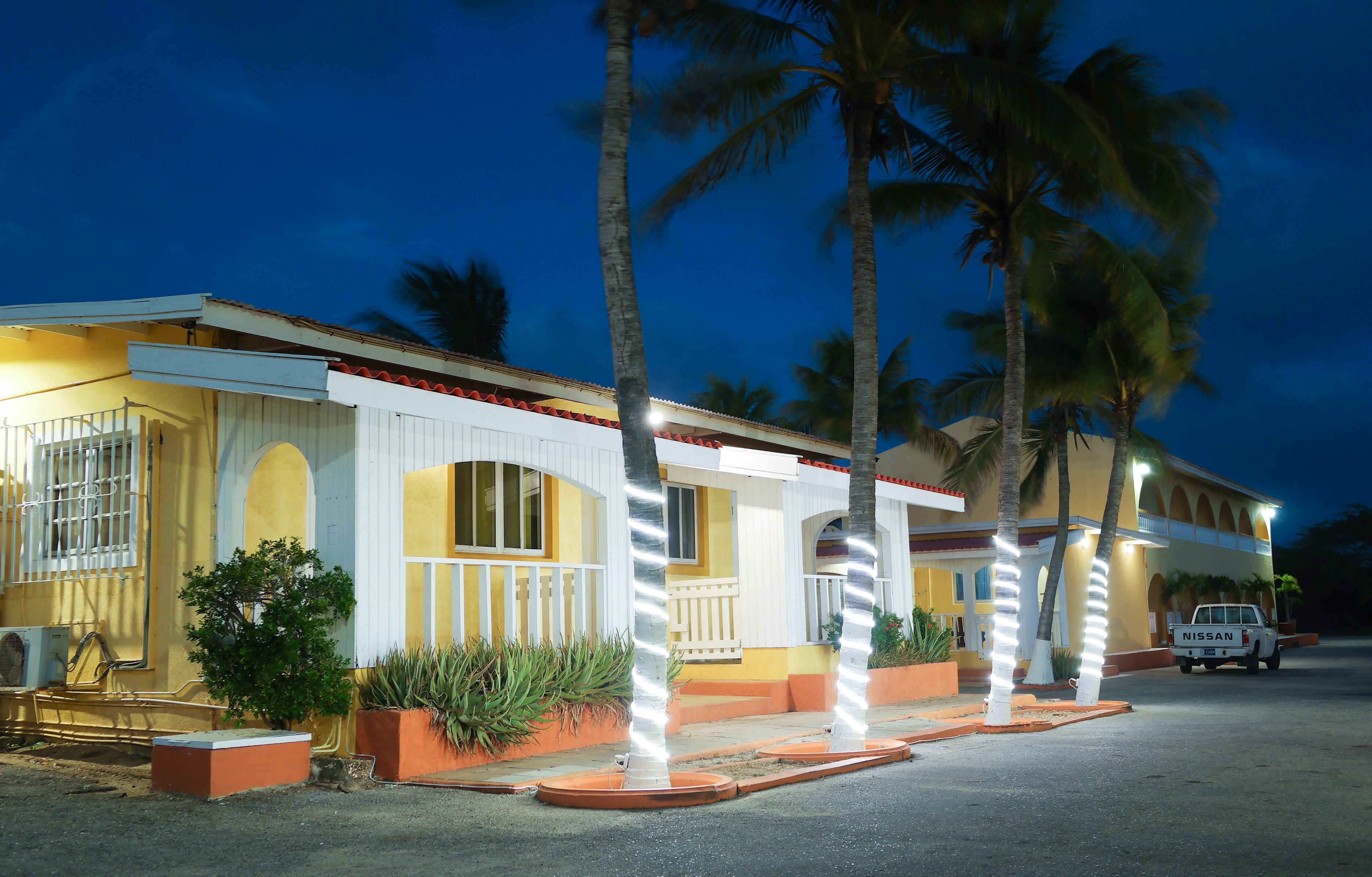 Coconut Inn Palm Beach Esterno foto