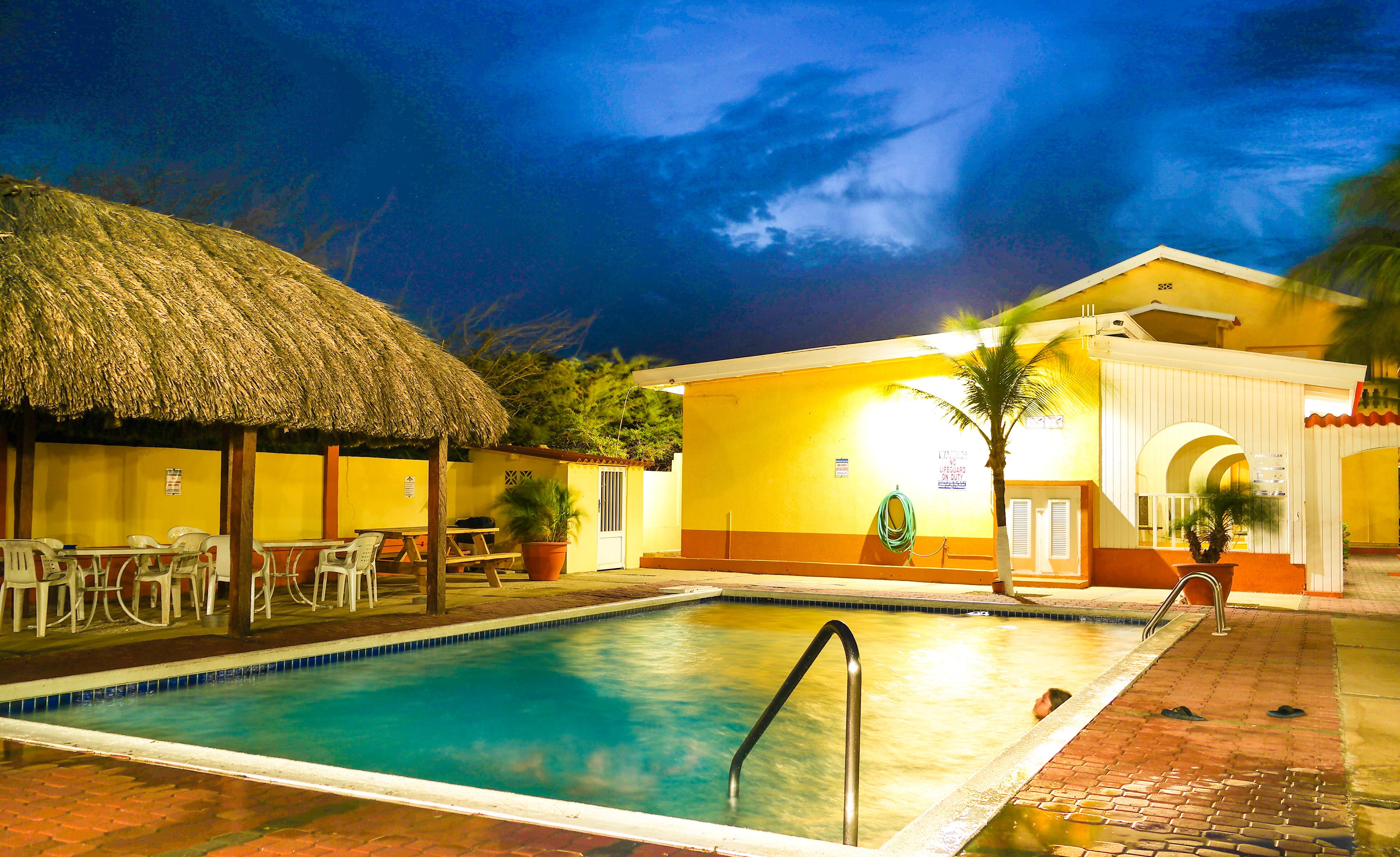 Coconut Inn Palm Beach Esterno foto