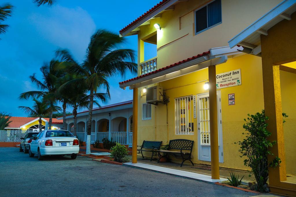 Coconut Inn Palm Beach Esterno foto